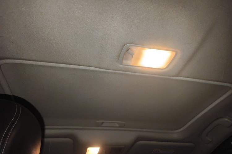 Used Nissan Tiida 2020 1.6L CVT ZhiZun Edition Headliner