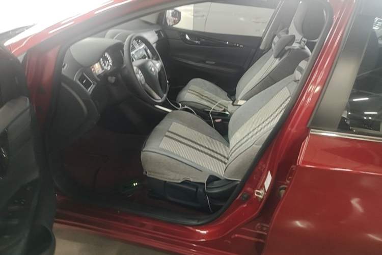Used Nissan Tiida 2020 1.6L CVT Smart Drive Edition Left Front Seat
