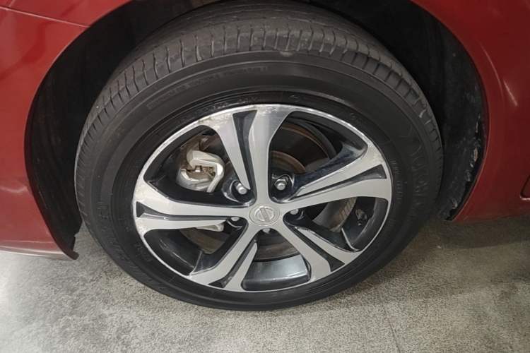 Used Nissan Tiida 2020 1.6L CVT Smart Drive Edition Left Front Wheel Hub