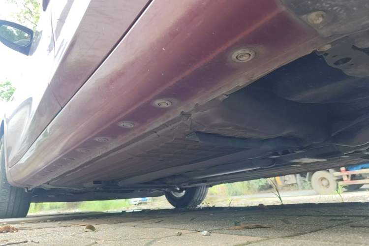 Used Nissan Tiida 2020 1.6L CVT Cool Edition Left Side Sill