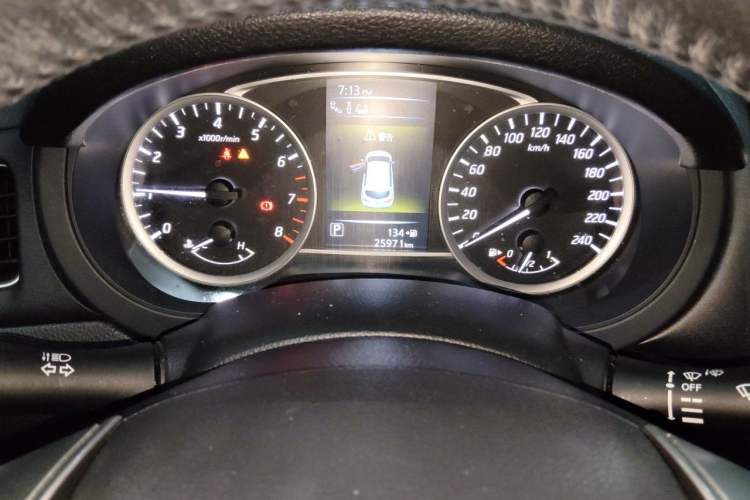Used Nissan Tiida 2020 1.6L CVT Smart Drive Edition Odometer Close Up