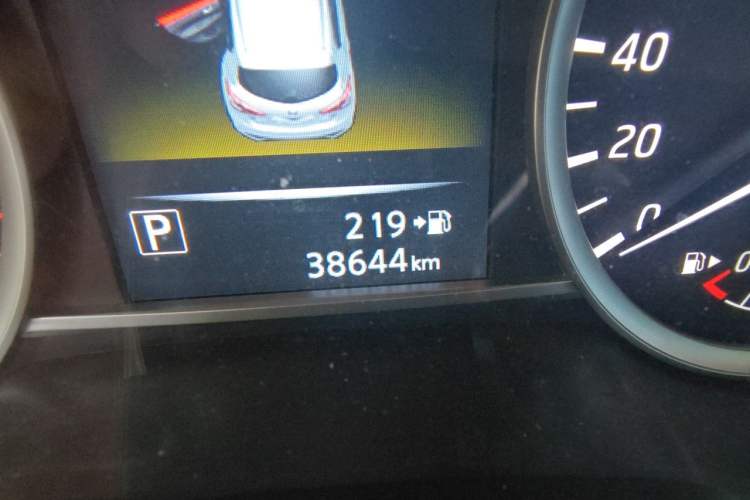 Used Nissan Tiida 2020 1.6L CVT Smart Drive Edition Odometer Close Up