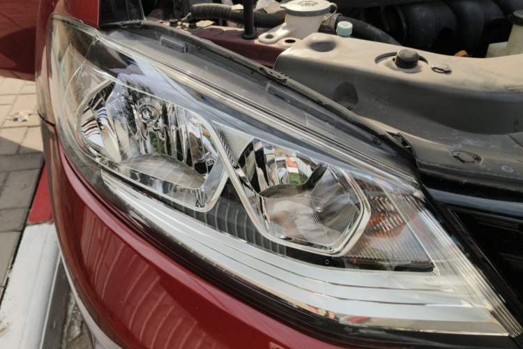Used Nissan Tiida 2020 1.6L CVT Cool Edition Right Front Headlight