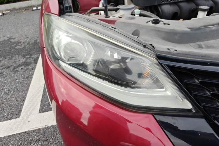 Used Nissan Tiida 2020 1.6L CVT Smart Enjoyment Edition Right Front Headlight