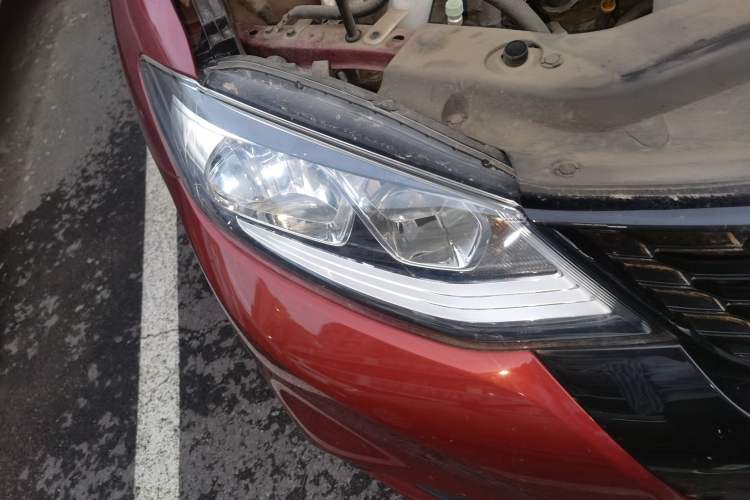Used Nissan Tiida 2020 1.6L CVT Cool Edition Right Front Headlight