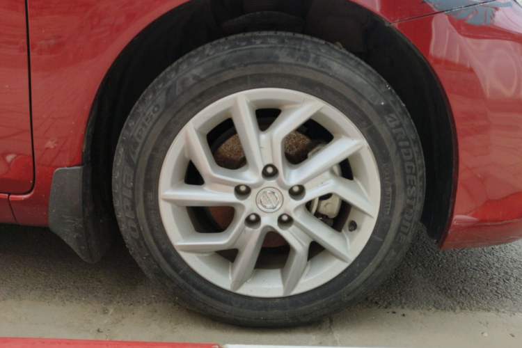 Used Nissan Tiida 2020 1.6L CVT Cool Edition Right Front Wheel Hub