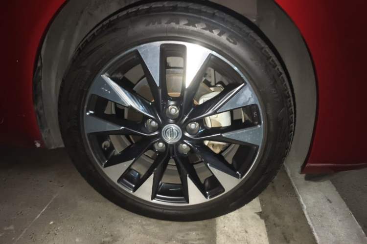 Used Nissan Tiida 2020 1.6L CVT ZhiZun Edition Right Front Wheel Hub