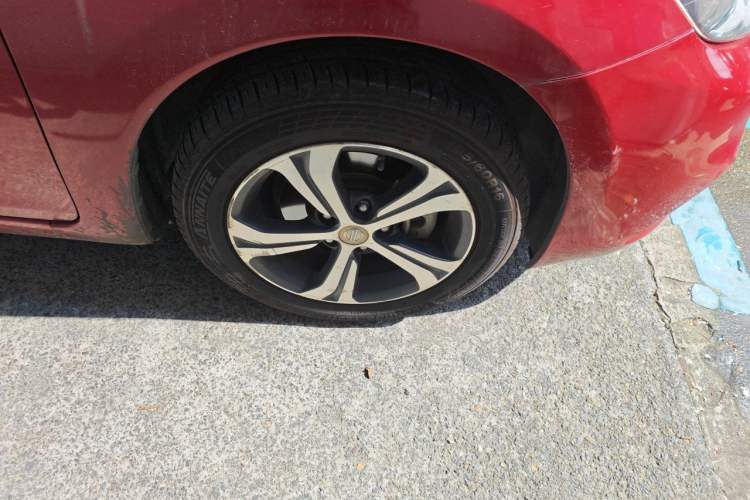 Used Nissan Tiida 2020 1.6L CVT Smart Drive Edition Right Front Wheel Hub