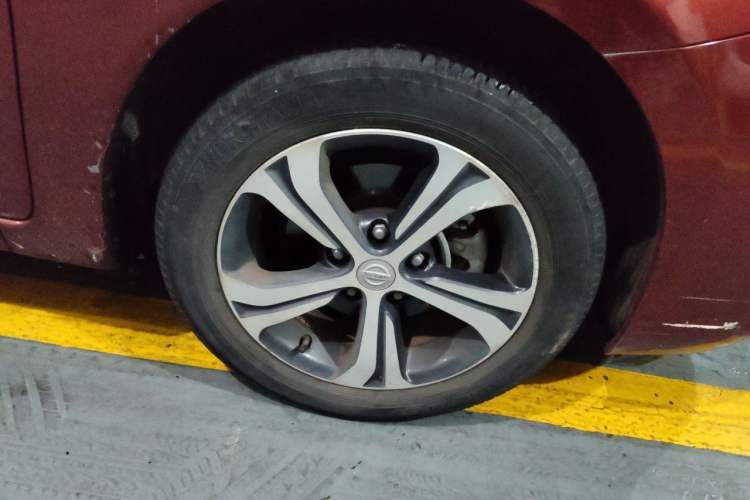 Used Nissan Tiida 2020 1.6L CVT Smart Drive Edition Right Front Wheel Hub