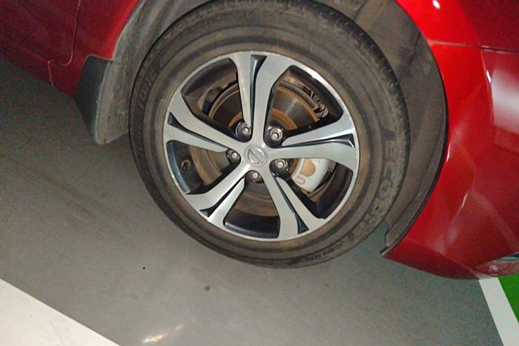 Used Nissan Tiida 2020 1.6L CVT Smart Drive Edition Right Front Wheel Hub