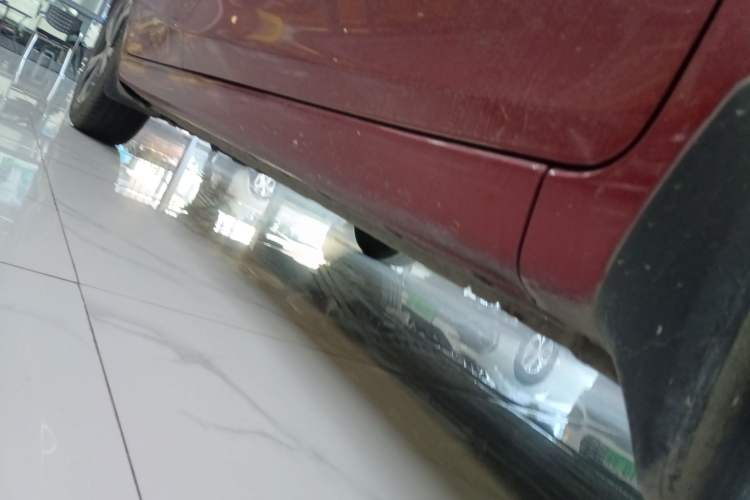 Used Nissan Tiida 2020 1.6L CVT Smart Drive Edition Right Side Sill