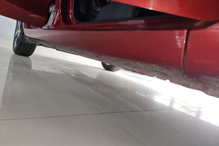 Used Nissan Tiida 2020 1.6L CVT Smart Drive Edition Right Side Sill