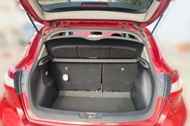 Used Nissan Tiida 2020 1.6L CVT Cool Edition Trunk