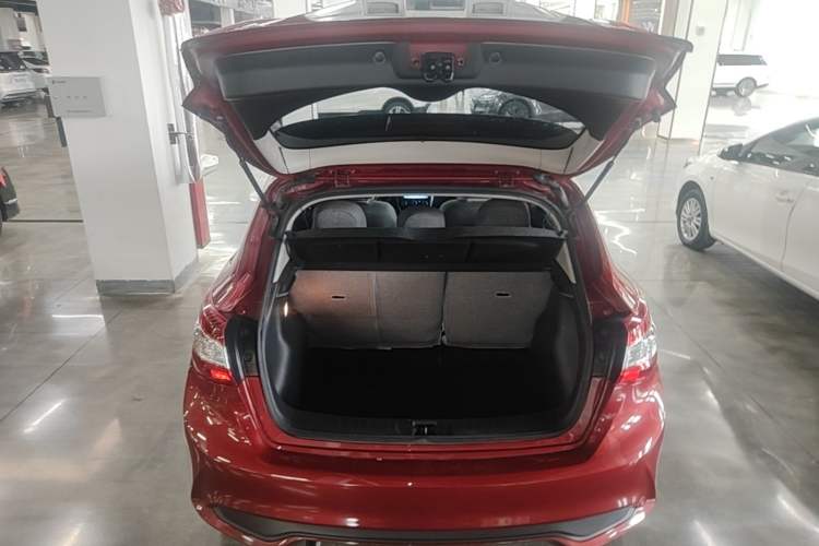 Used Nissan Tiida 2020 1.6L CVT Smart Drive Edition Trunk