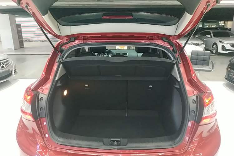 Used Nissan Tiida 2020 1.6L CVT Smart Drive Edition Trunk