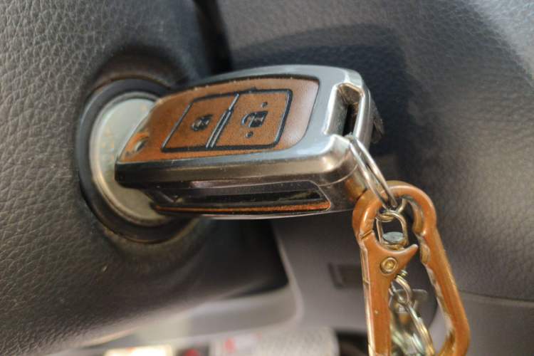 Used Nissan Tiida 2020 1.6L CVT Cool Edition Vehicle Key