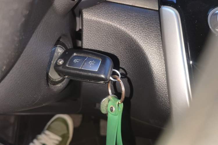 Used Nissan Tiida 2020 1.6L CVT Cool Edition Vehicle Key