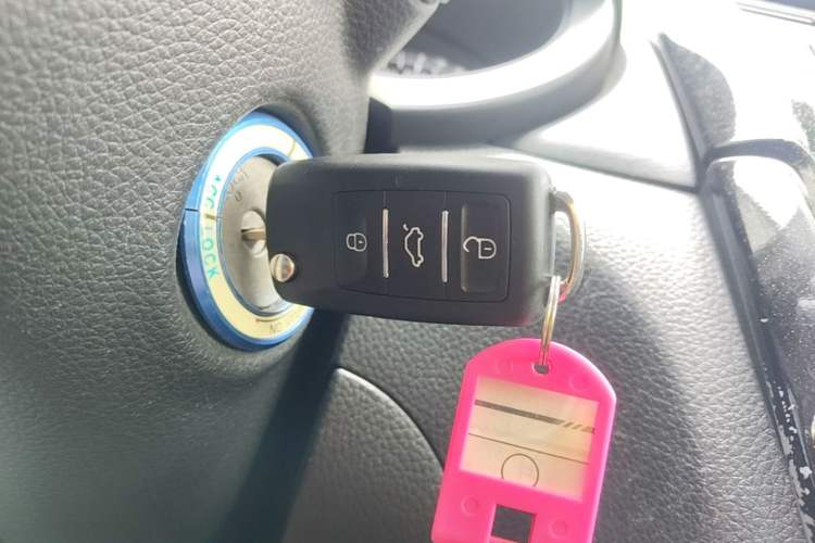 Used Nissan Tiida 2020 1.6L CVT Cool Edition Vehicle Key
