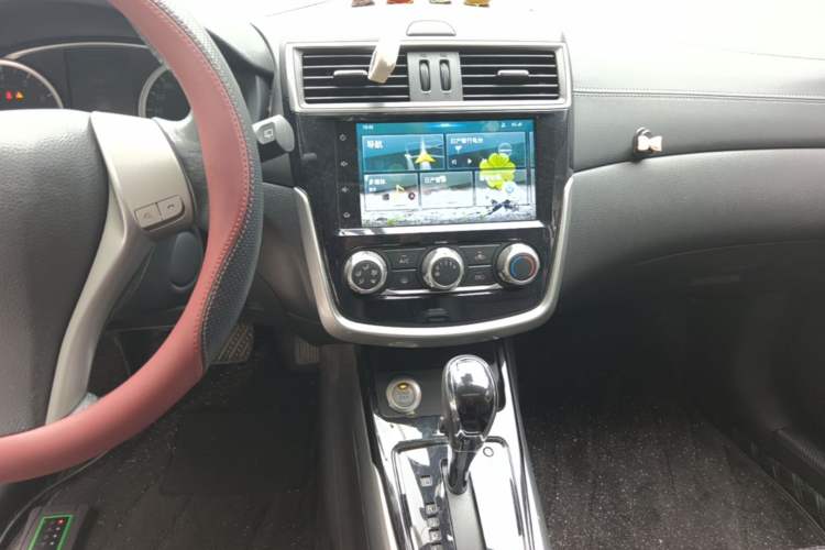 Used Nissan Tiida 2020 1.6L CVT Smart Drive Edition Audio And AC Panel