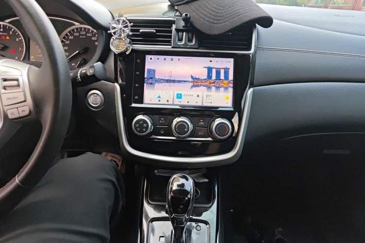 Used Nissan Tiida 2020 1.6L CVT Smart Enjoyment Edition Audio And AC Panel