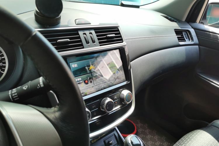 Used Nissan Tiida 2020 1.6L CVT Smart Drive Edition Audio And AC Panel