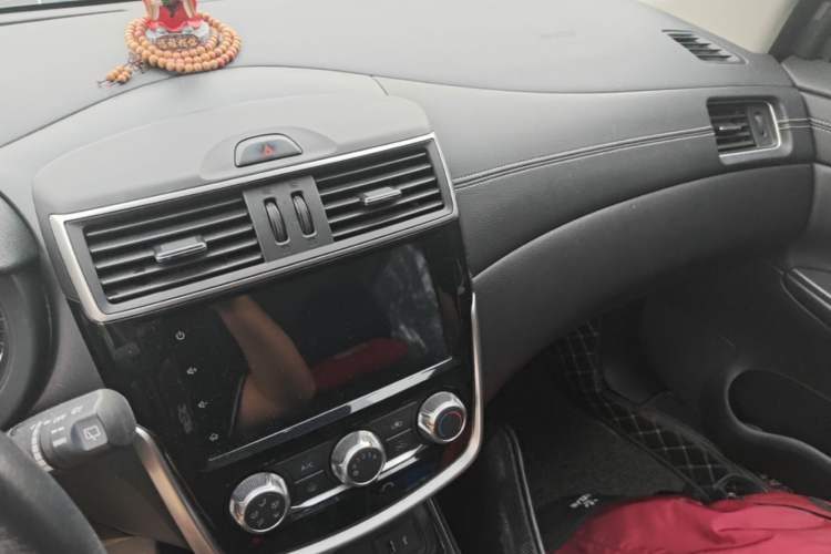 Used Nissan Tiida 2020 1.6L CVT Smart Drive Edition Audio And AC Panel