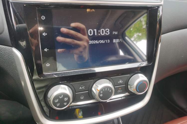 Used Nissan Tiida 2020 1.6L CVT Smart Drive Edition Audio And AC Panel