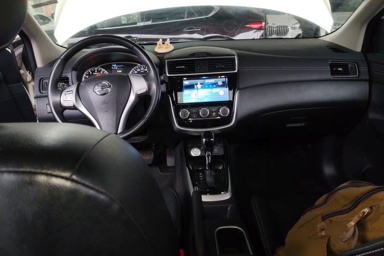Used Nissan Tiida 2020 1.6L CVT Smart Drive Edition Center Console