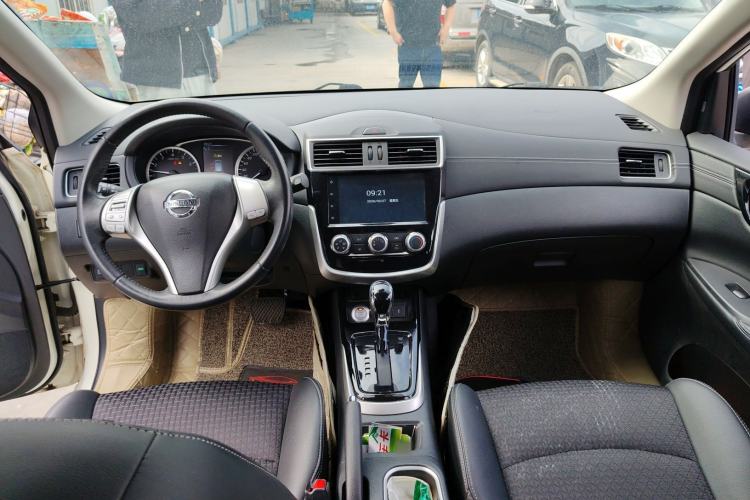 Used Nissan Tiida 2020 1.6L CVT Smart Drive Edition Center Console
