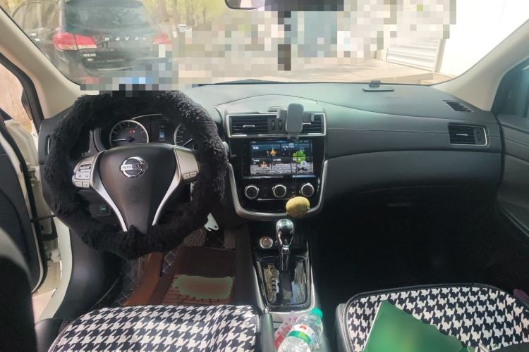 Used Nissan Tiida 2020 1.6L CVT Smart Drive Edition Center Console