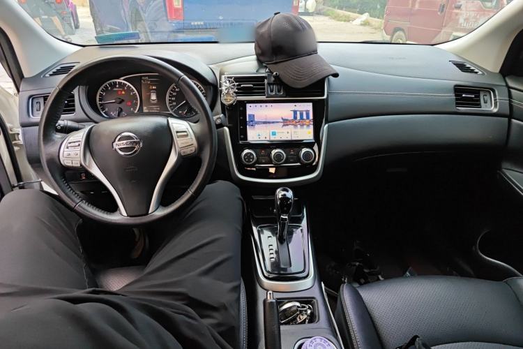 Used Nissan Tiida 2020 1.6L CVT Smart Enjoyment Edition Center Console