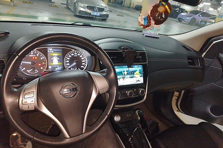 Used Nissan Tiida 2020 1.6L CVT Smart Drive Edition Center Console