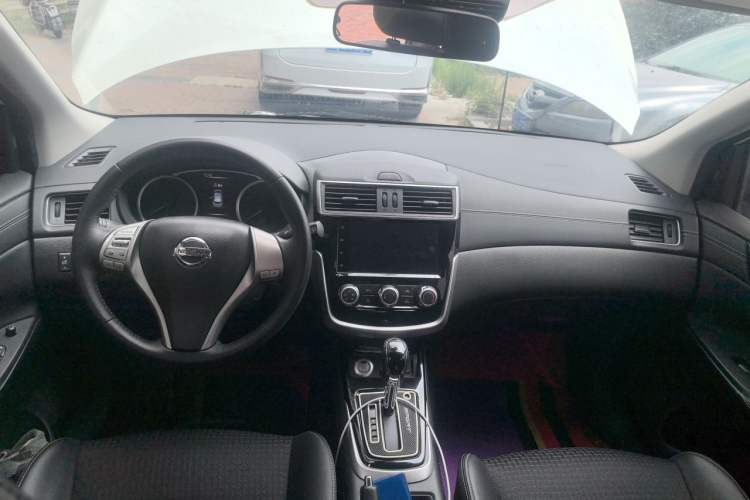 Used Nissan Tiida 2020 1.6L CVT Smart Drive Edition Center Console