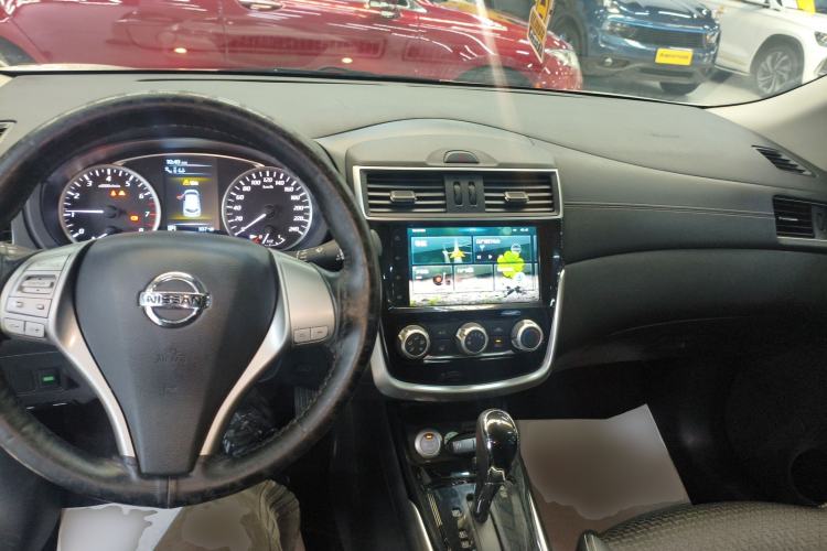 Used Nissan Tiida 2020 1.6L CVT Smart Drive Edition Center Console