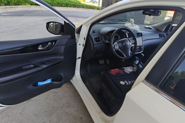 Used Nissan Tiida 2020 1.6L CVT Cool Edition Driver Seat