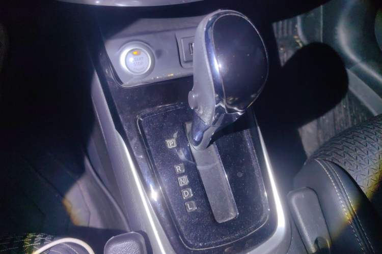 Used Nissan Tiida 2020 1.6L CVT Smart Drive Edition Gear Lever