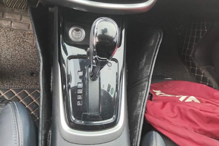 Used Nissan Tiida 2020 1.6L CVT Smart Drive Edition Gear Lever