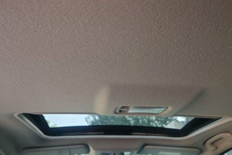 Used Nissan Tiida 2020 1.6L CVT ZhiZun Edition Headliner