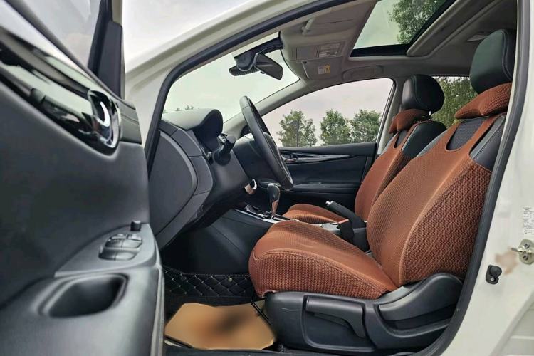 Used Nissan Tiida 2020 1.6L CVT Smart Drive Edition Interior 2