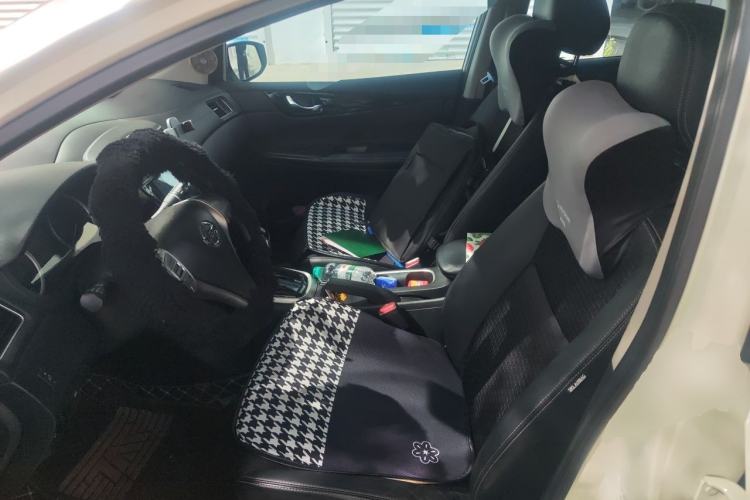 Used Nissan Tiida 2020 1.6L CVT Smart Drive Edition Left Front Seat