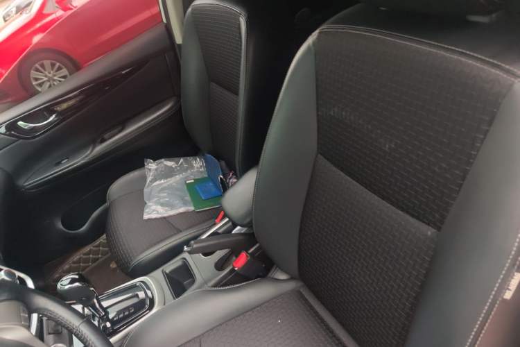 Used Nissan Tiida 2020 1.6L CVT Smart Drive Edition Left Front Seat
