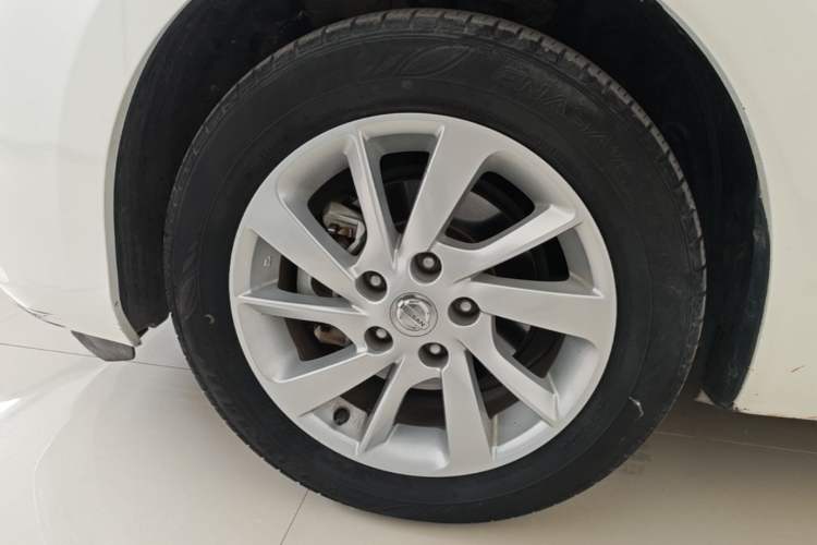 Used Nissan Tiida 2020 1.6L CVT Cool Edition Left Front Wheel Hub