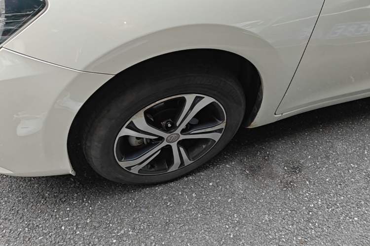 Used Nissan Tiida 2020 1.6L CVT Smart Drive Edition Left Front Wheel Hub