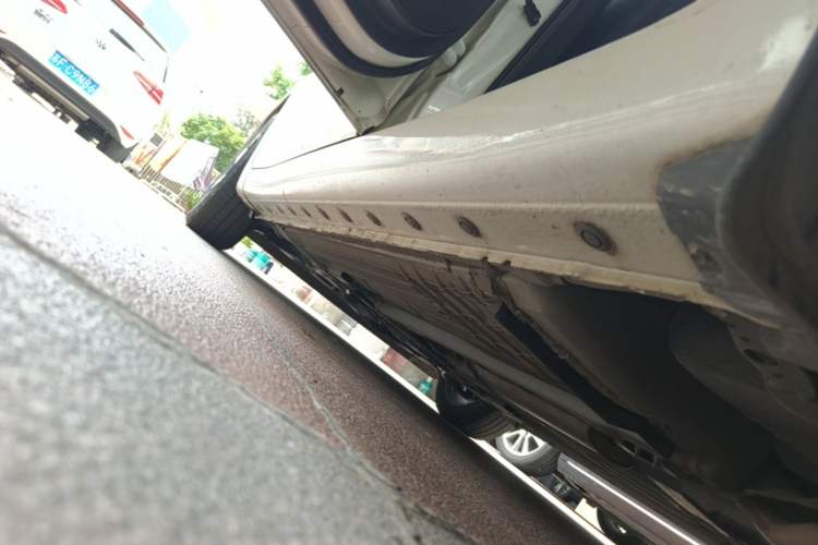 Used Nissan Tiida 2020 1.6L CVT Smart Drive Edition Left Side Sill