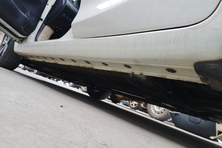Used Nissan Tiida 2020 1.6L CVT Smart Drive Edition Left Side Sill