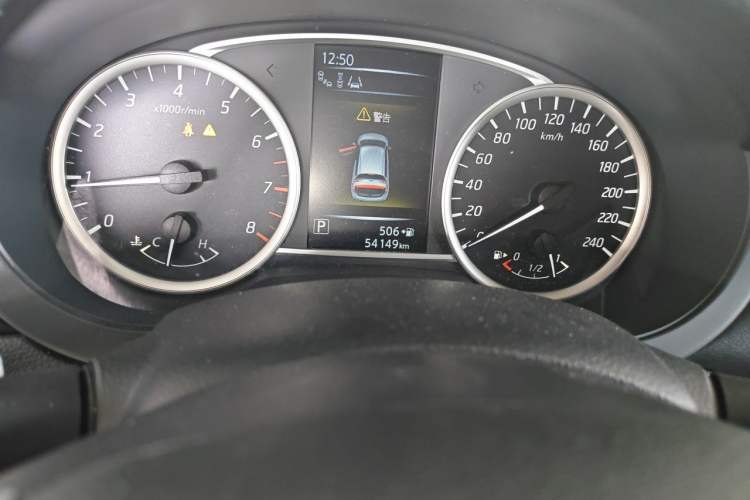 Used Nissan Tiida 2020 1.6L CVT Smart Drive Edition Odometer Close Up