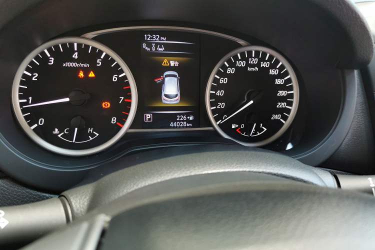 Used Nissan Tiida 2020 1.6L CVT Smart Drive Edition Odometer Close Up