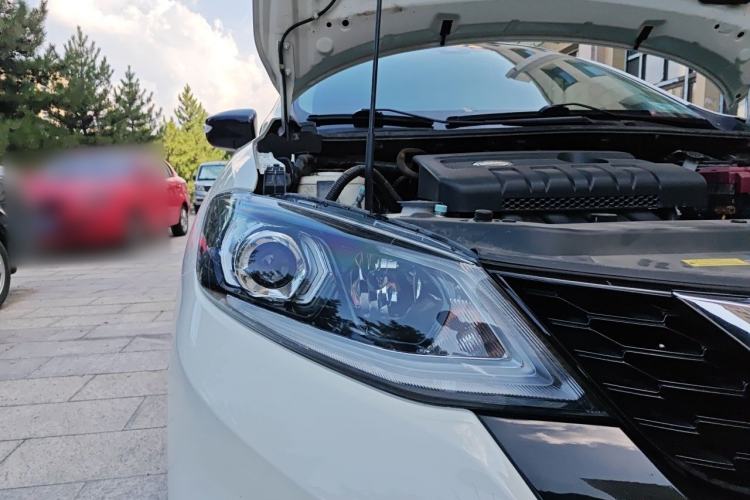 Used Nissan Tiida 2020 1.6L CVT Smart Enjoyment Edition Right Front Headlight