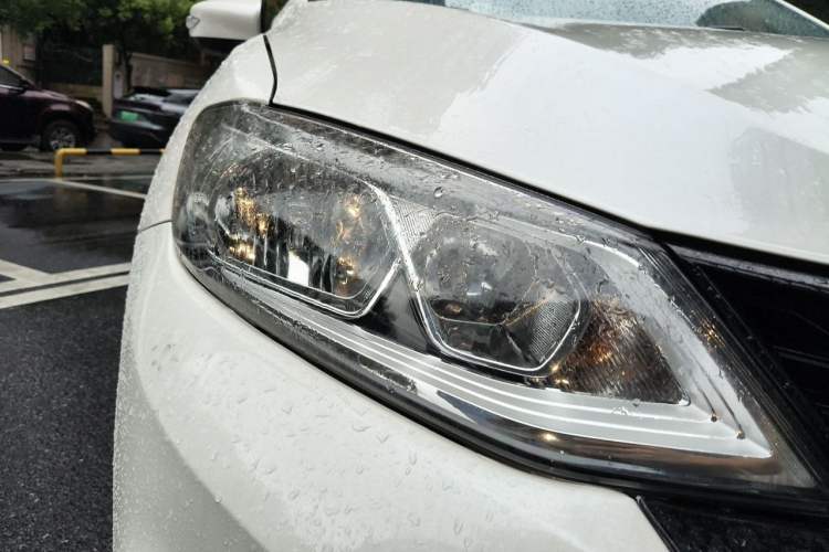 Used Nissan Tiida 2020 1.6L CVT Smart Drive Edition Right Front Headlight