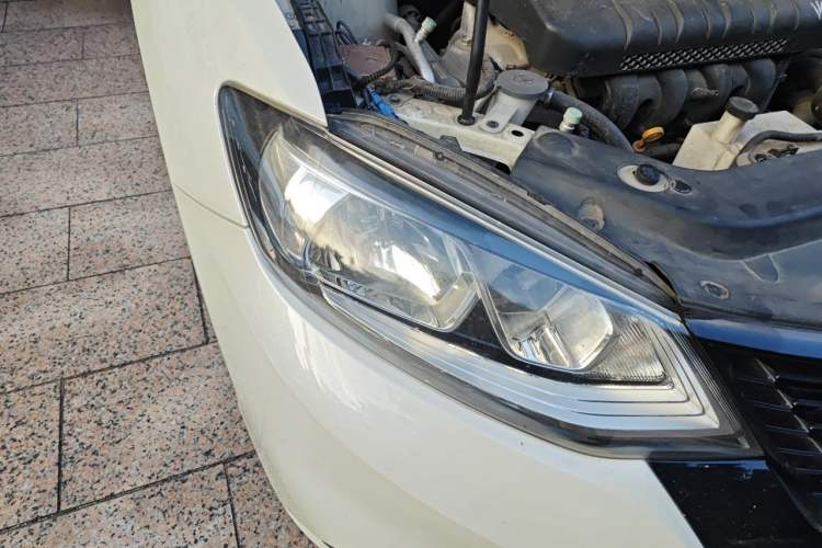 Used Nissan Tiida 2020 1.6L CVT Smart Drive Edition Right Front Headlight